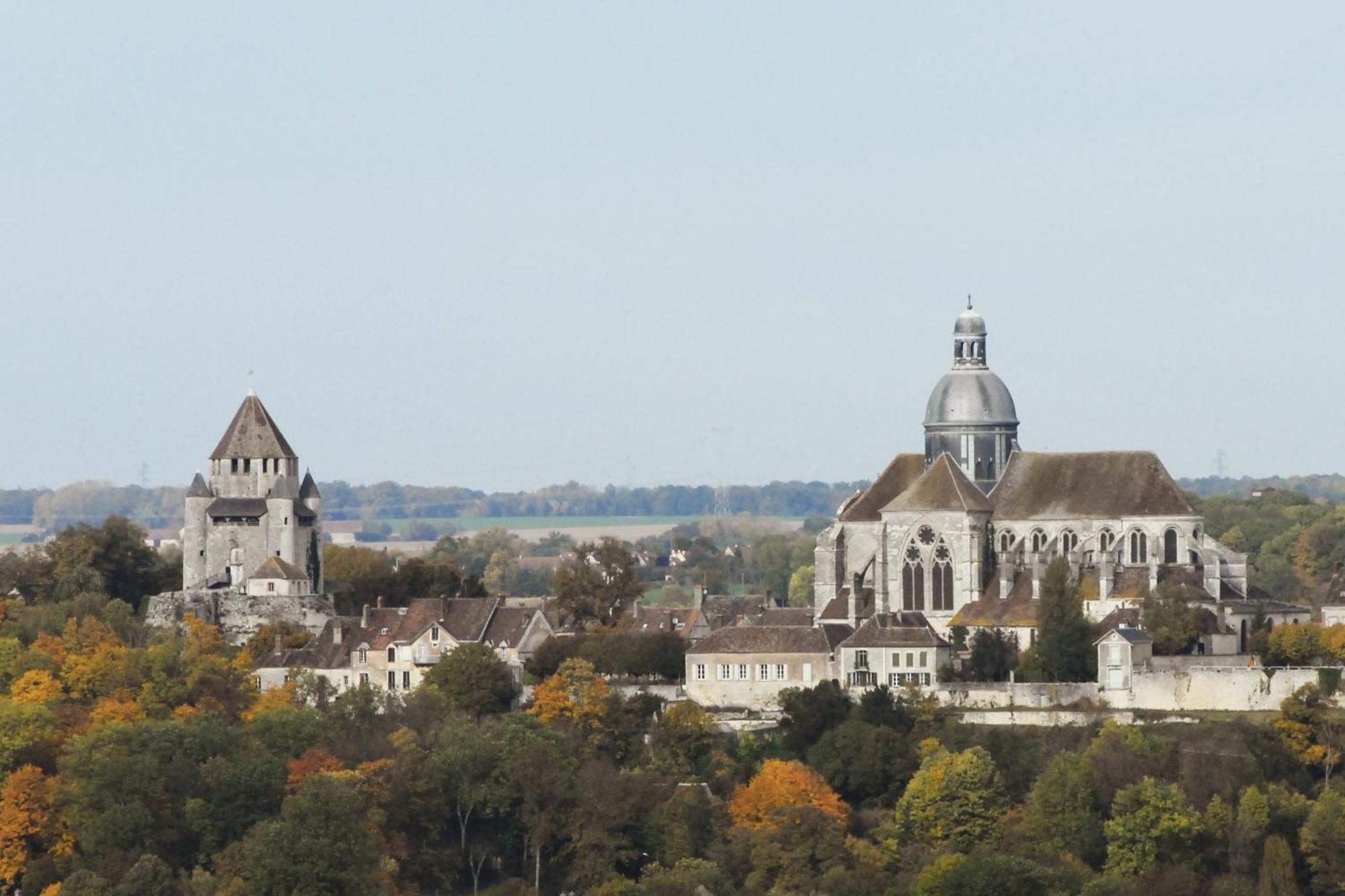 Les Volets Bleus Villa Provins Eksteriør bilde